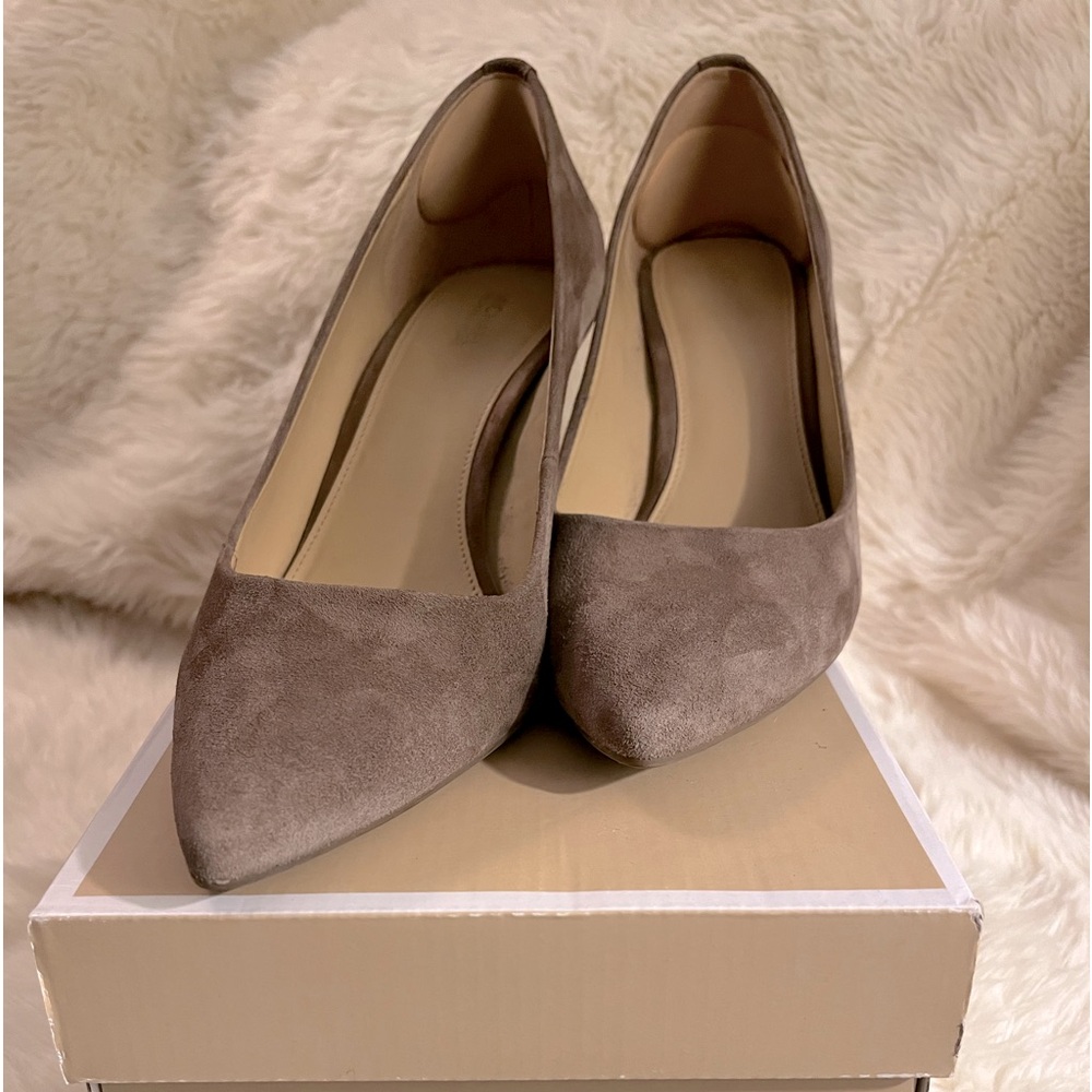 Michael Kors Dorothy Flex Pump Suede 9M Taupe